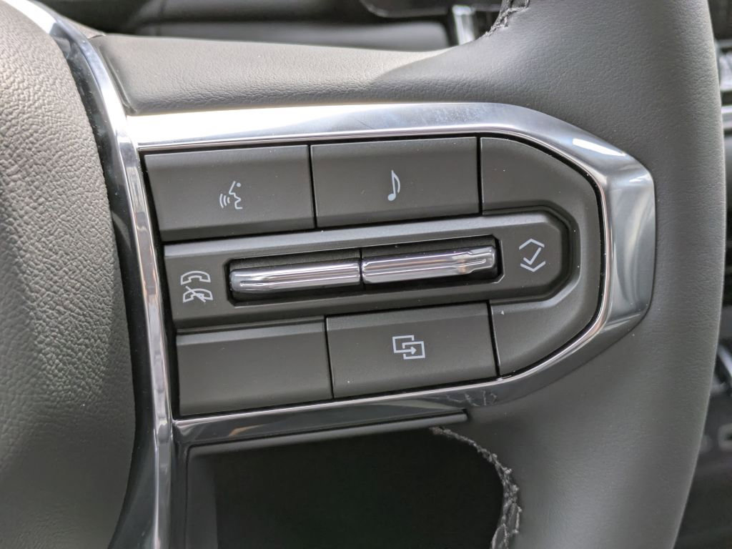 New 2026 GMC Canyon Elevation w/ Convenience Package image 18