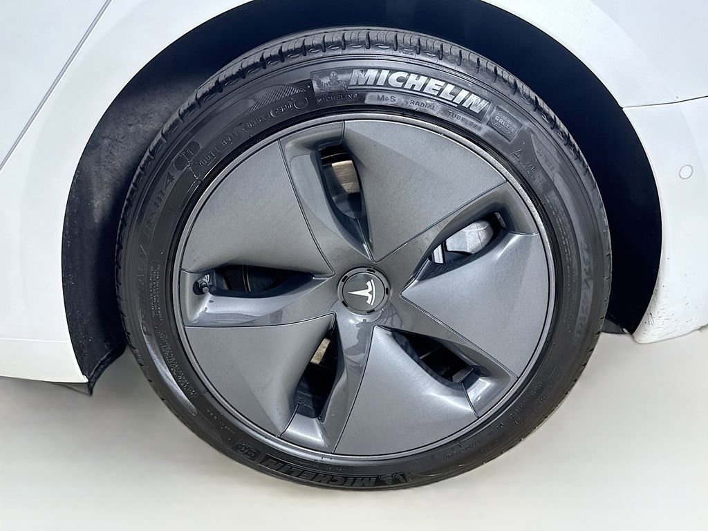 Used 2020 Tesla Model 3 Standard Range RWD image 27