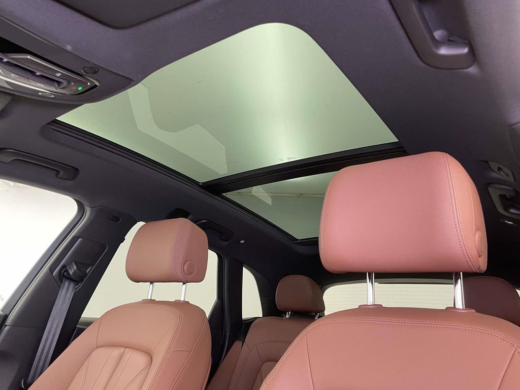 Certified 2023 Audi Q5 2.0T Premium w/ Convenience Package image 18