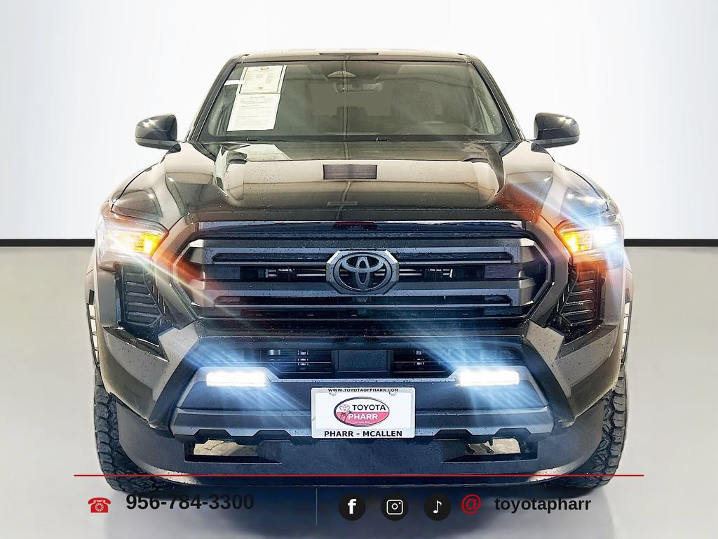 Used 2025 Toyota Tacoma SR5 AWD/4WD image 2
