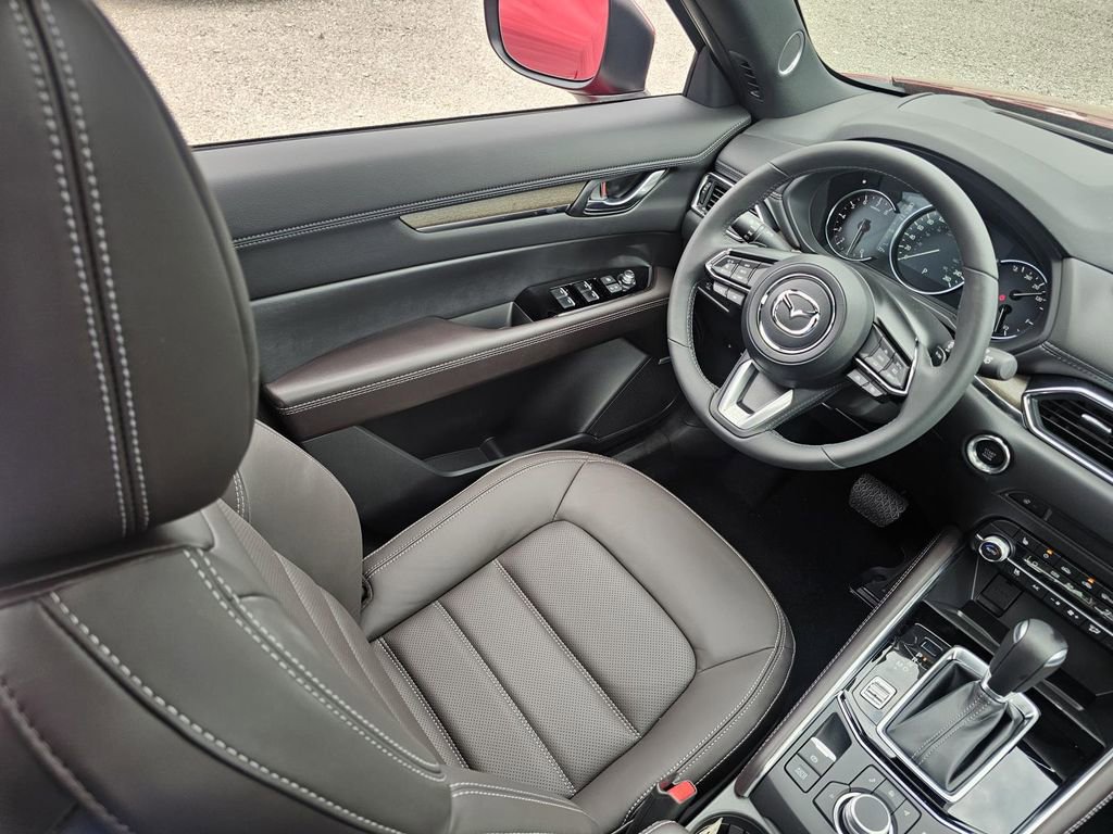 New 2025 MAZDA CX-5 Signature image 27