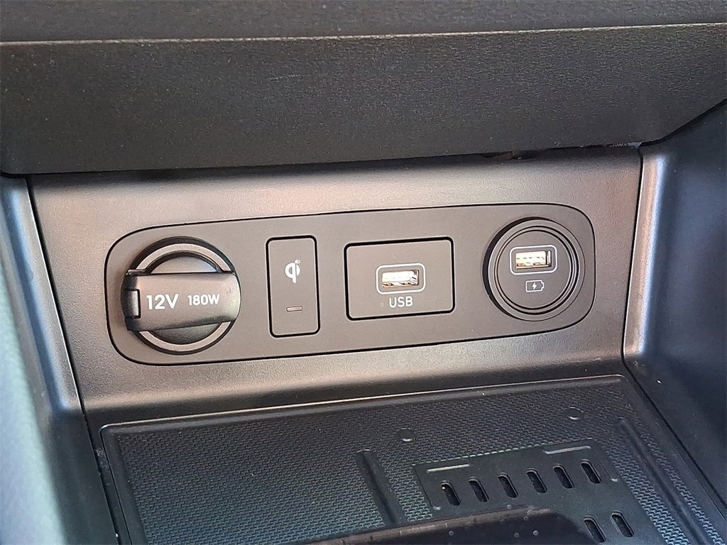 Used 2022 Hyundai Sonata Limited w/ Preferred Accessory Package image 25