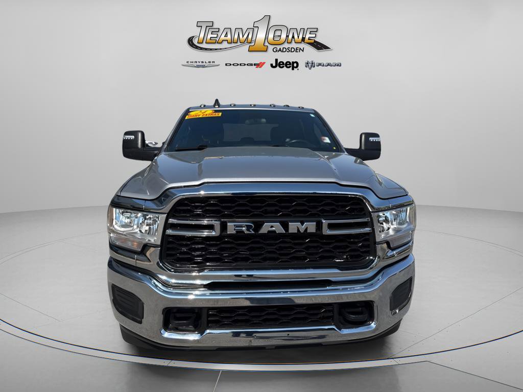 Used 2024 RAM 3500 Tradesman w/ Chrome Appearance Group AWD/4WD image 2