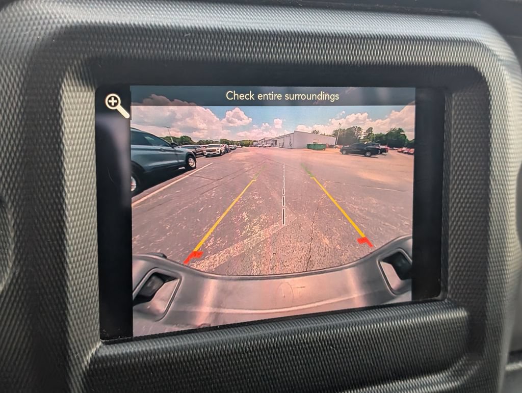 Used 2023 Jeep Gladiator Sport AWD/4WD image 19