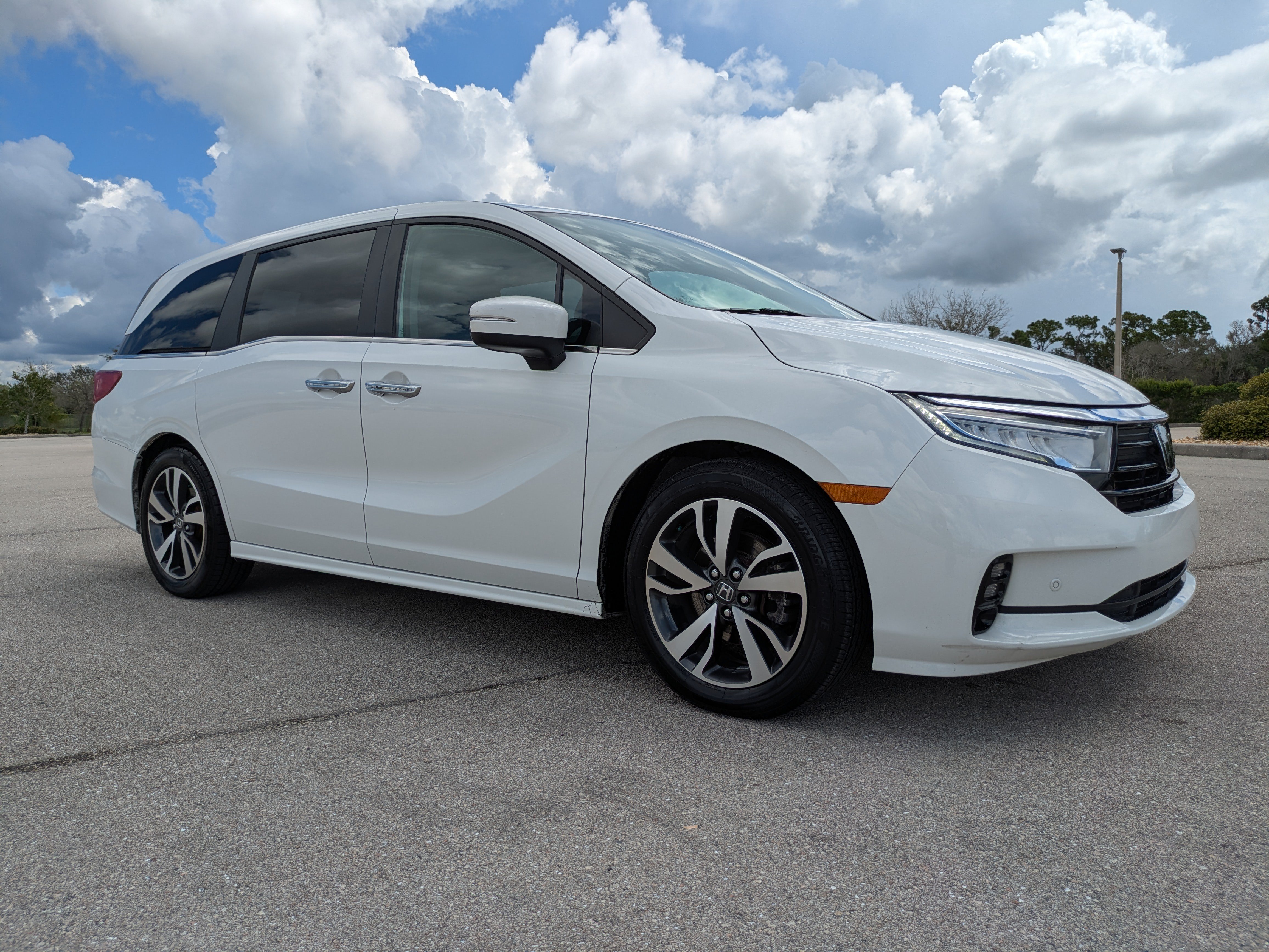 Used 2022 Honda Odyssey Touring image 2