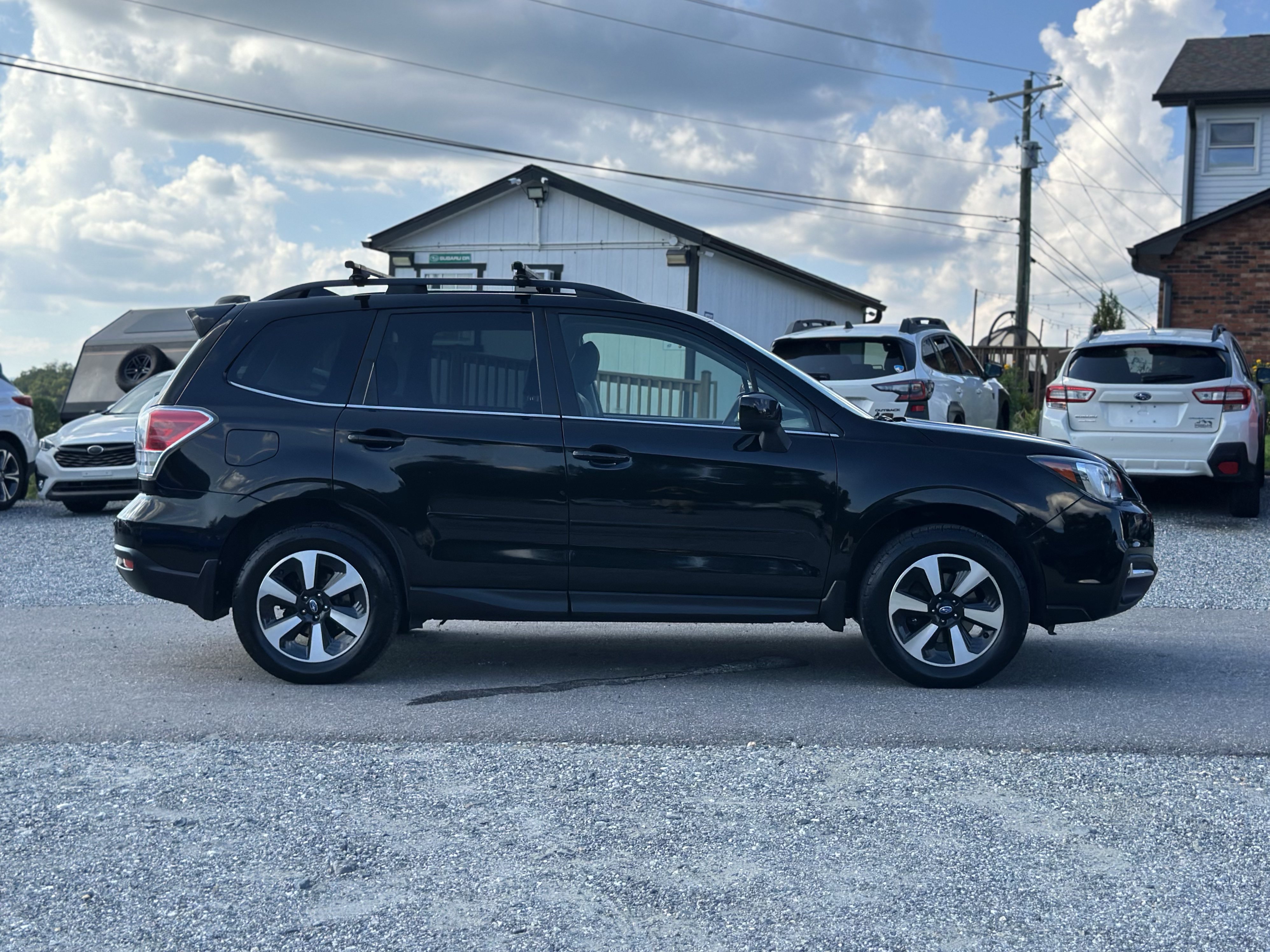 Used 2018 Subaru Forester 2.5i Limited AWD/4WD image 2
