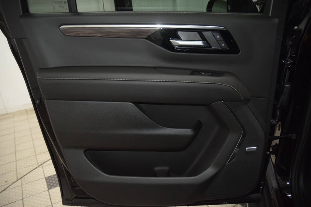 New 2026 Chevrolet Suburban Premier AWD/4WD image 47