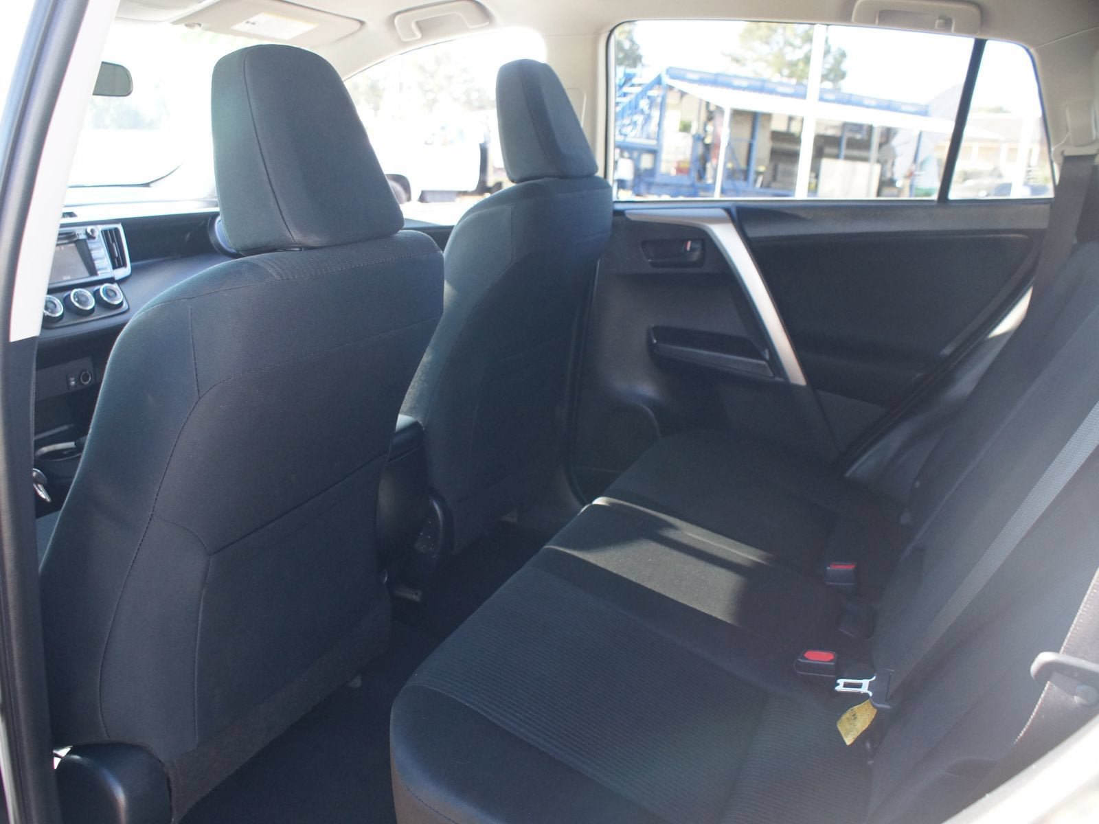 Used 2016 Toyota RAV4 LE FWD image 13