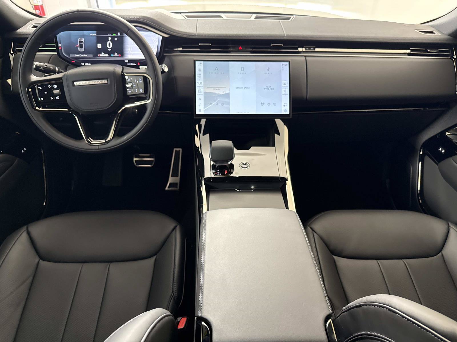 New 2027 Land Rover Range Rover Sport Dynamic SE AWD/4WD image 16