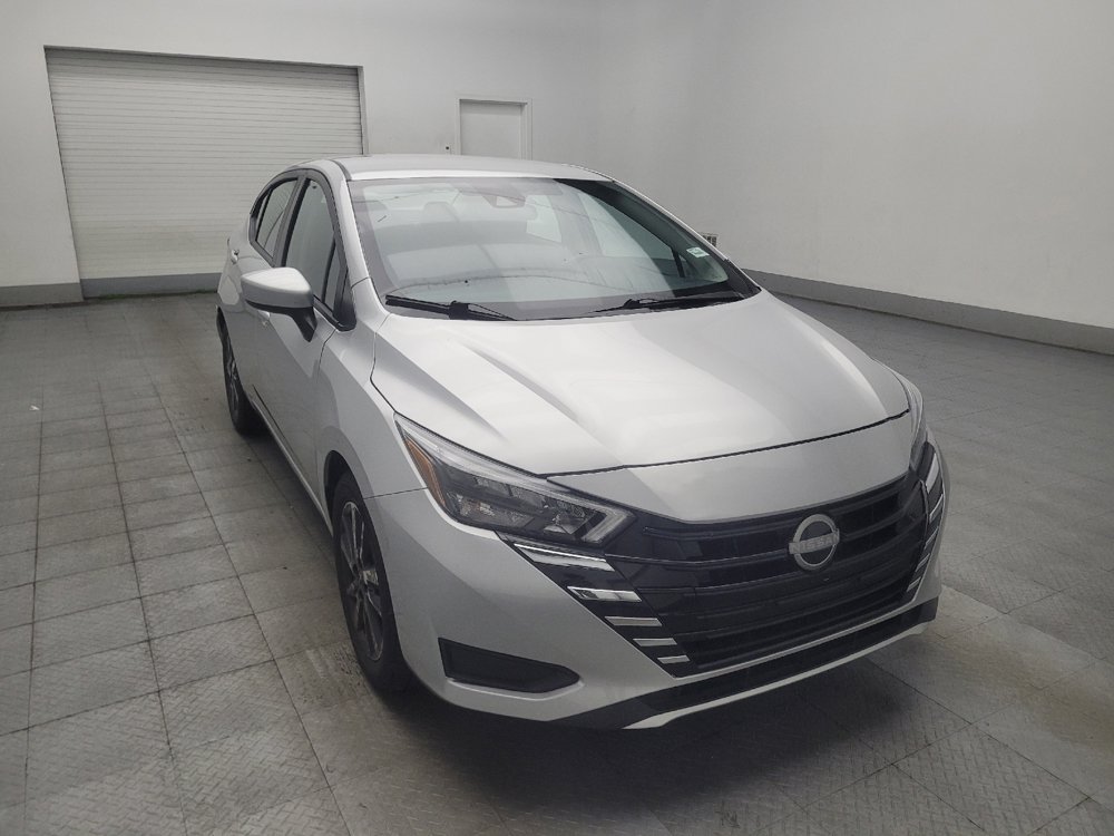 Used 2025 Nissan Versa SV FWD image 13