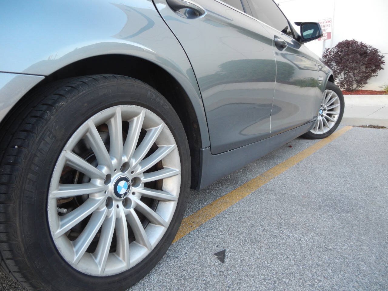 Used 2011 BMW 535i xDrive Sedan AWD/4WD image 19