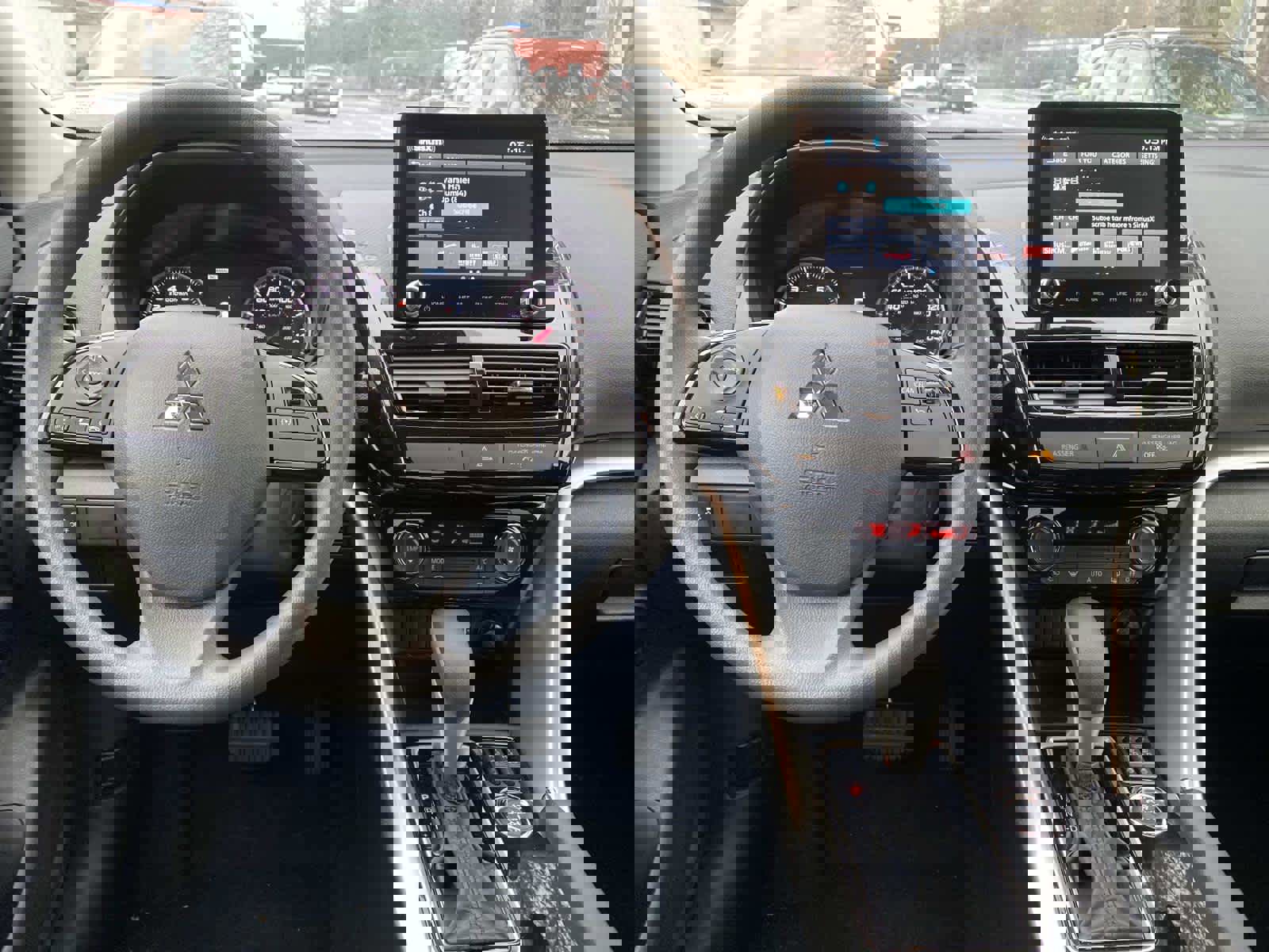 Used 2024 Mitsubishi Eclipse Cross LE image 11