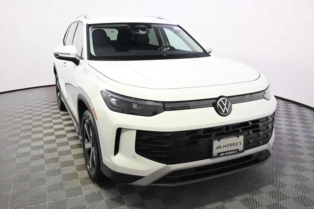 Used 2026 Volkswagen Tiguan SE AWD/4WD image 9