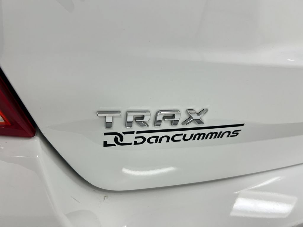Used 2017 Chevrolet Trax Premier w/ Driver Confidence II Package FWD image 26