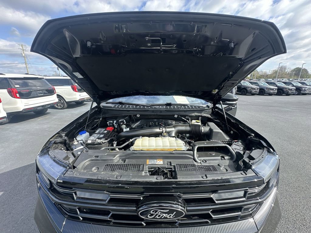 Used 2025 Ford Expedition Max Platinum w/ Stealth Performance Package AWD/4WD image 33