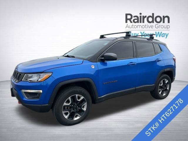 Used 2017 Jeep Compass Trailhawk AWD/4WD image 3