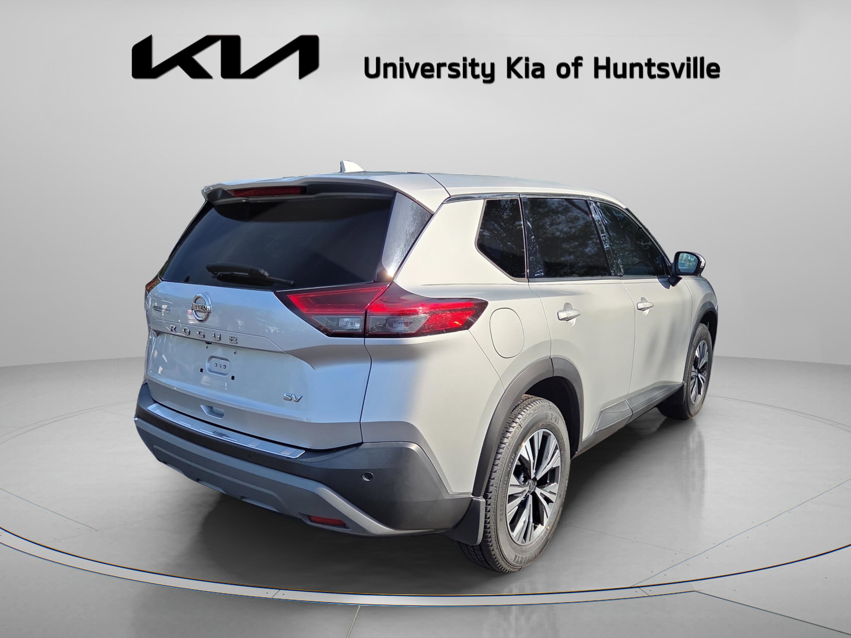 Used 2021 Nissan Rogue SV FWD image 7