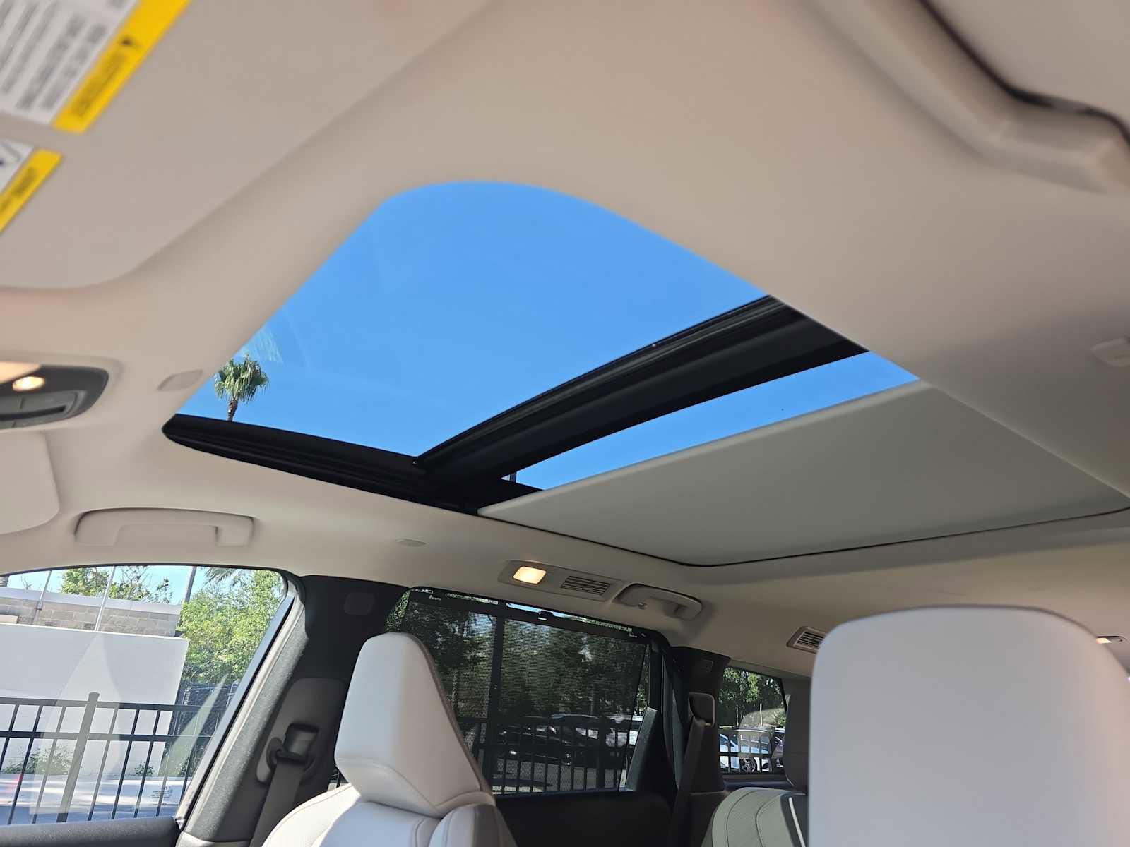 Certified 2026 INFINITI QX60 Luxe w/ Cargo Package FWD image 27