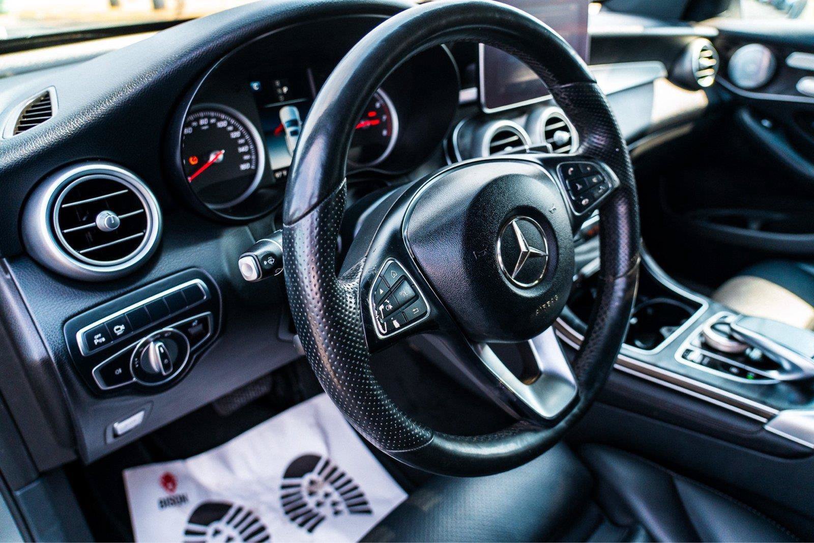 Used 2018 Mercedes-Benz GLC 300 4MATIC Coupe image 11