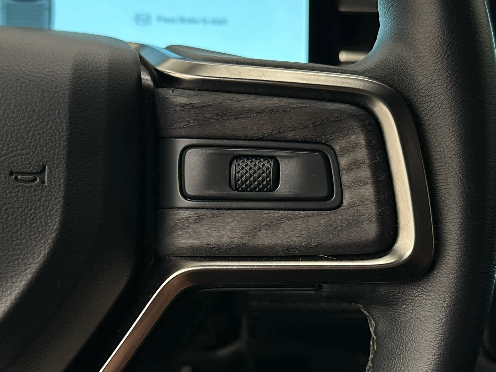 Used 2022 Rivian R1T Adventure image 26