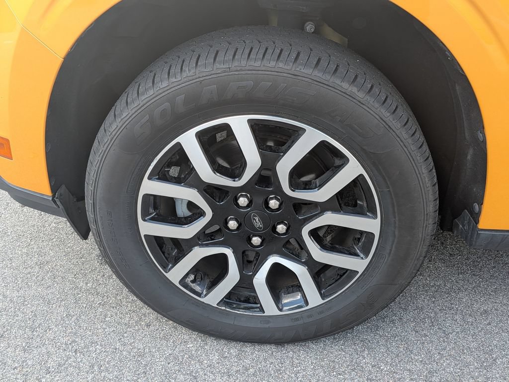 Used 2022 Ford Maverick Lariat FWD image 6