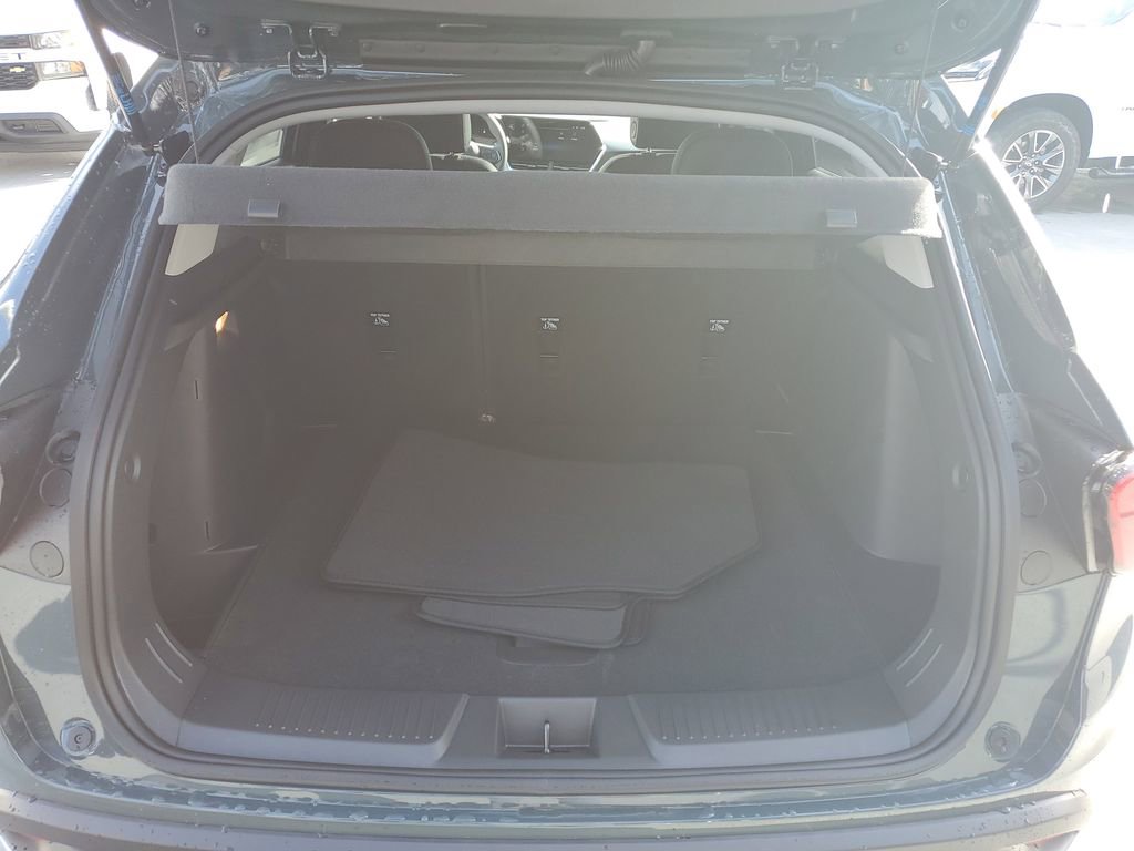 New 2026 Chevrolet Trax LT image 9