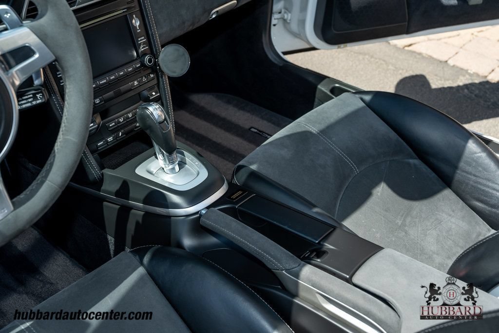 Used 2012 Porsche 911 Cabriolet image 21