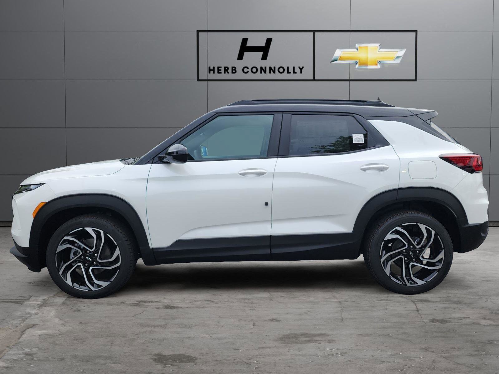 New 2026 Chevrolet TrailBlazer RS w/ Convenience Package AWD/4WD image 2