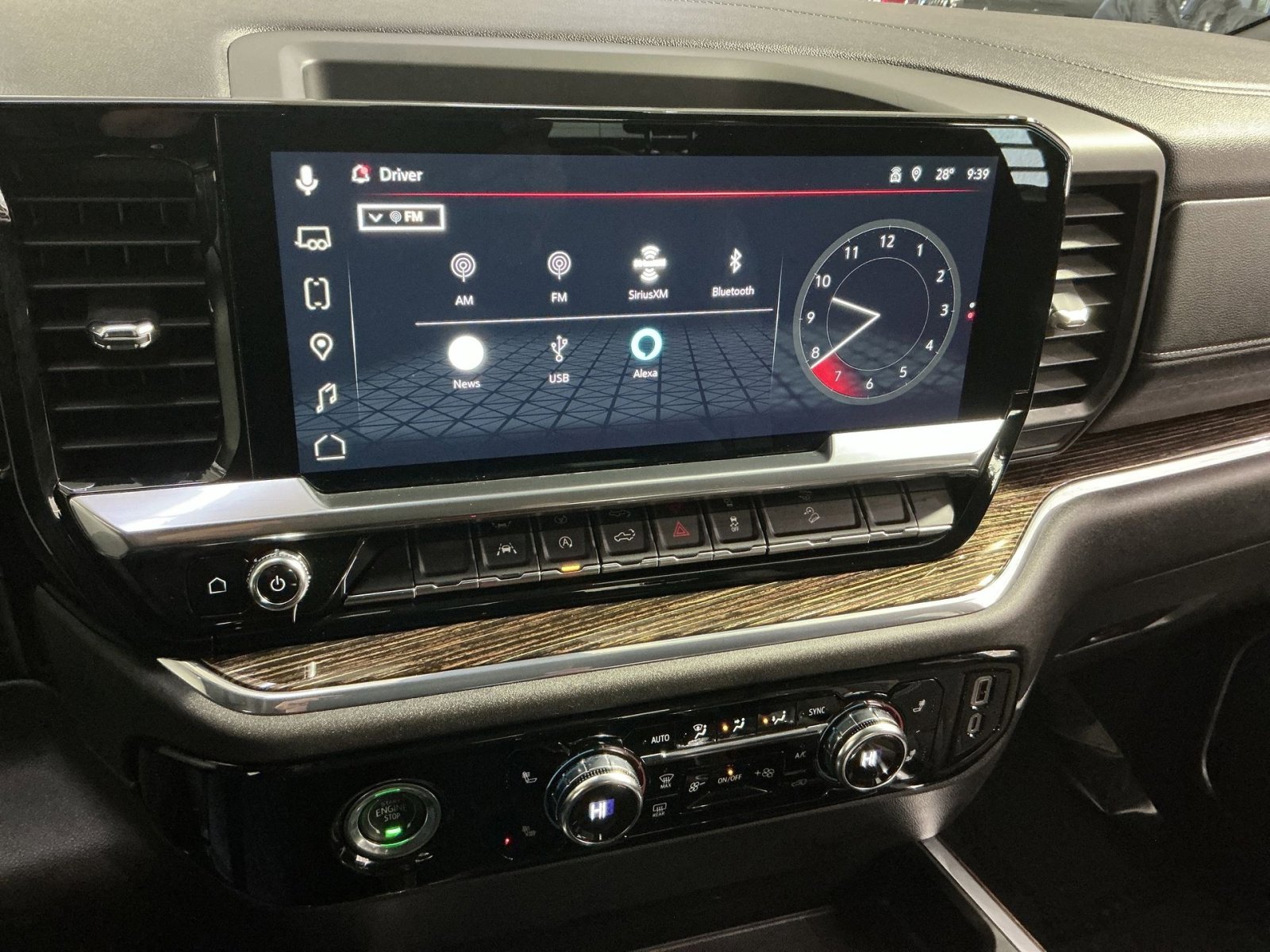 Used 2023 GMC Sierra 1500 Elevation image 26