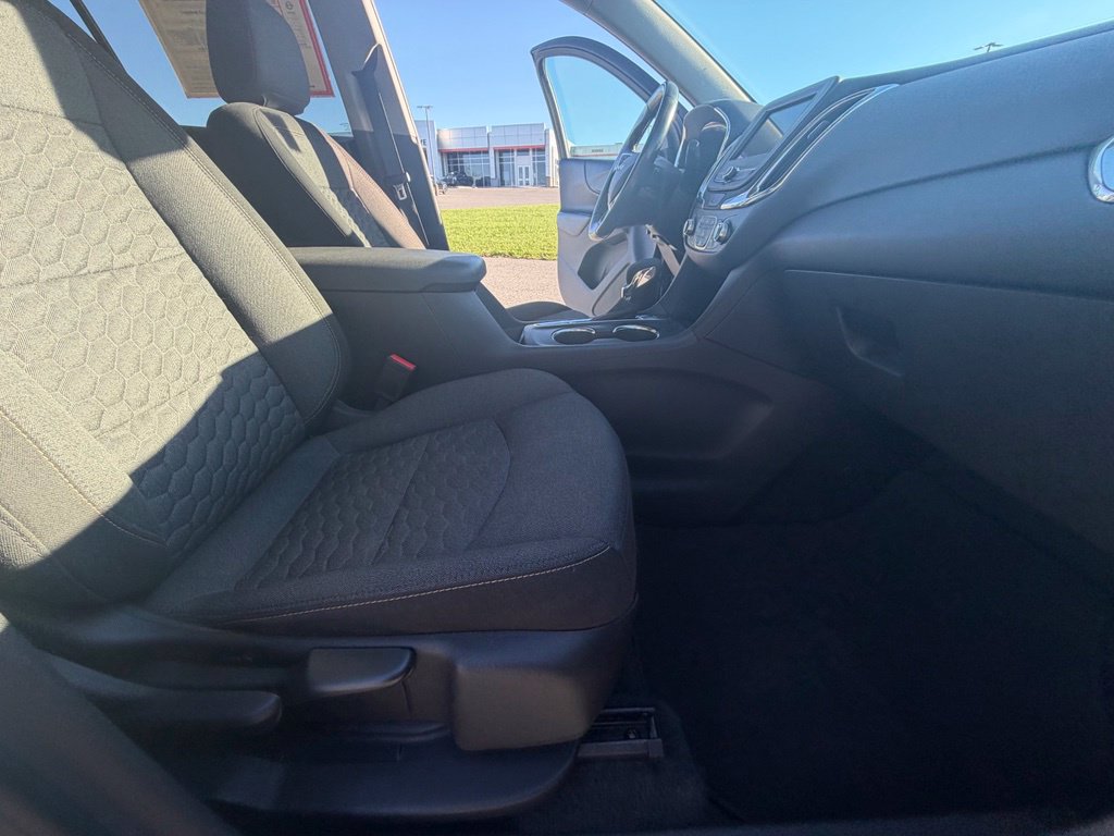 Used 2020 Chevrolet Equinox LT AWD/4WD image 35