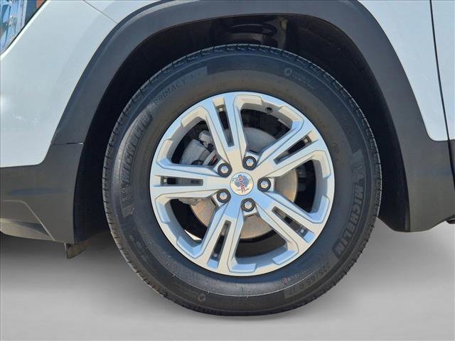 Used 2024 GMC Terrain SLE FWD image 24