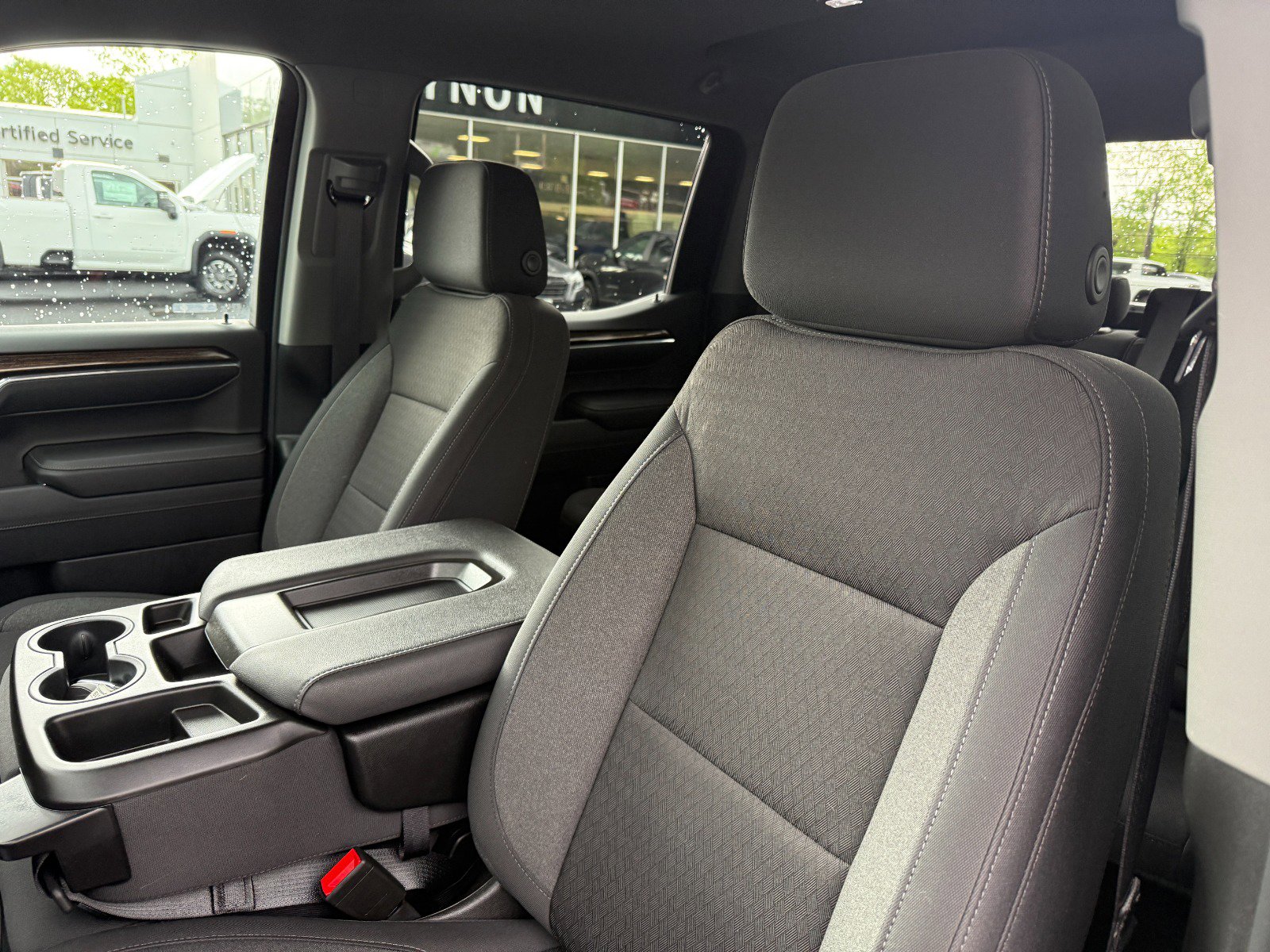 Used 2024 GMC Sierra 1500 Elevation image 14