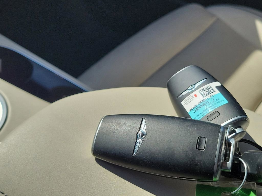 Used 2024 Genesis GV70 2.5T w/ Advanced Package image 29