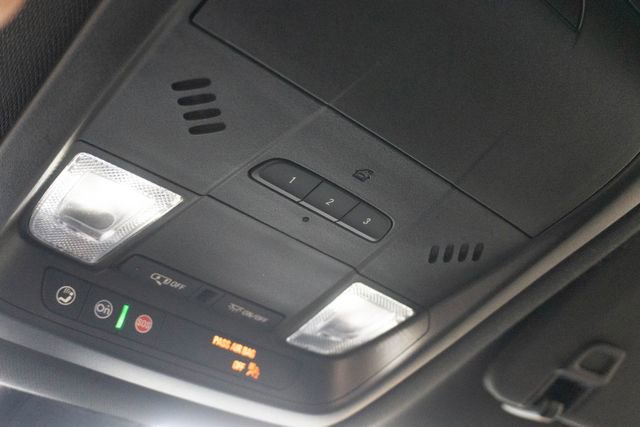 Used 2024 Buick Enclave Premium image 32