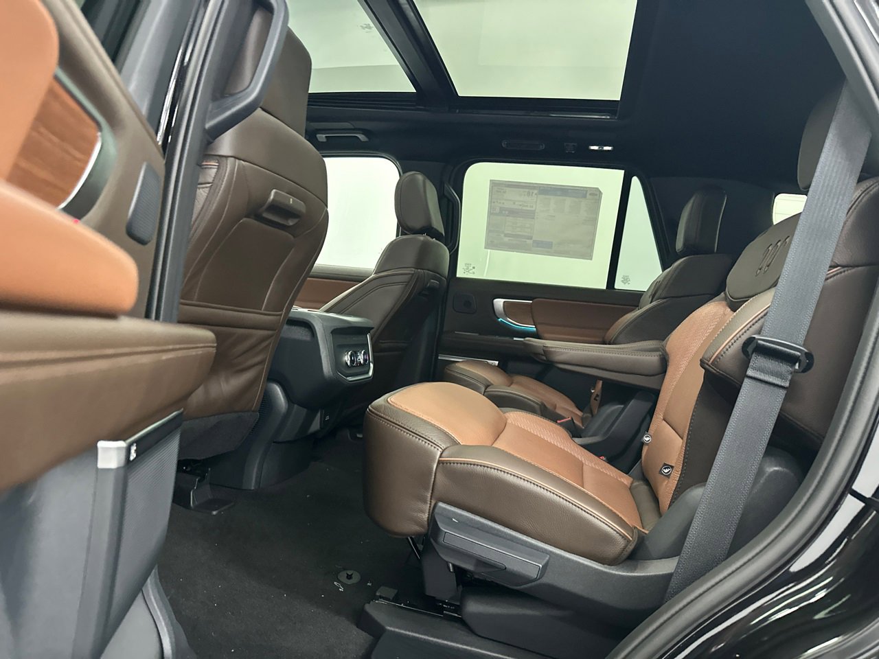 New 2025 Ford Expedition King Ranch image 23