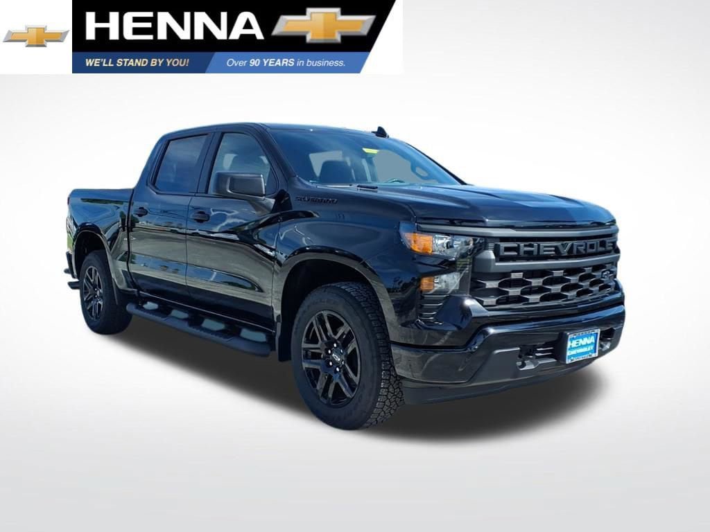 New 2026 Chevrolet Silverado 1500 Custom w/ Turbomax Blackout Package