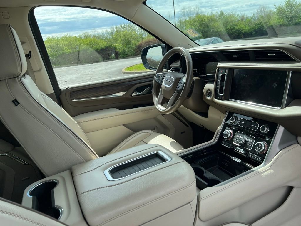 Used 2023 GMC Yukon Denali image 9