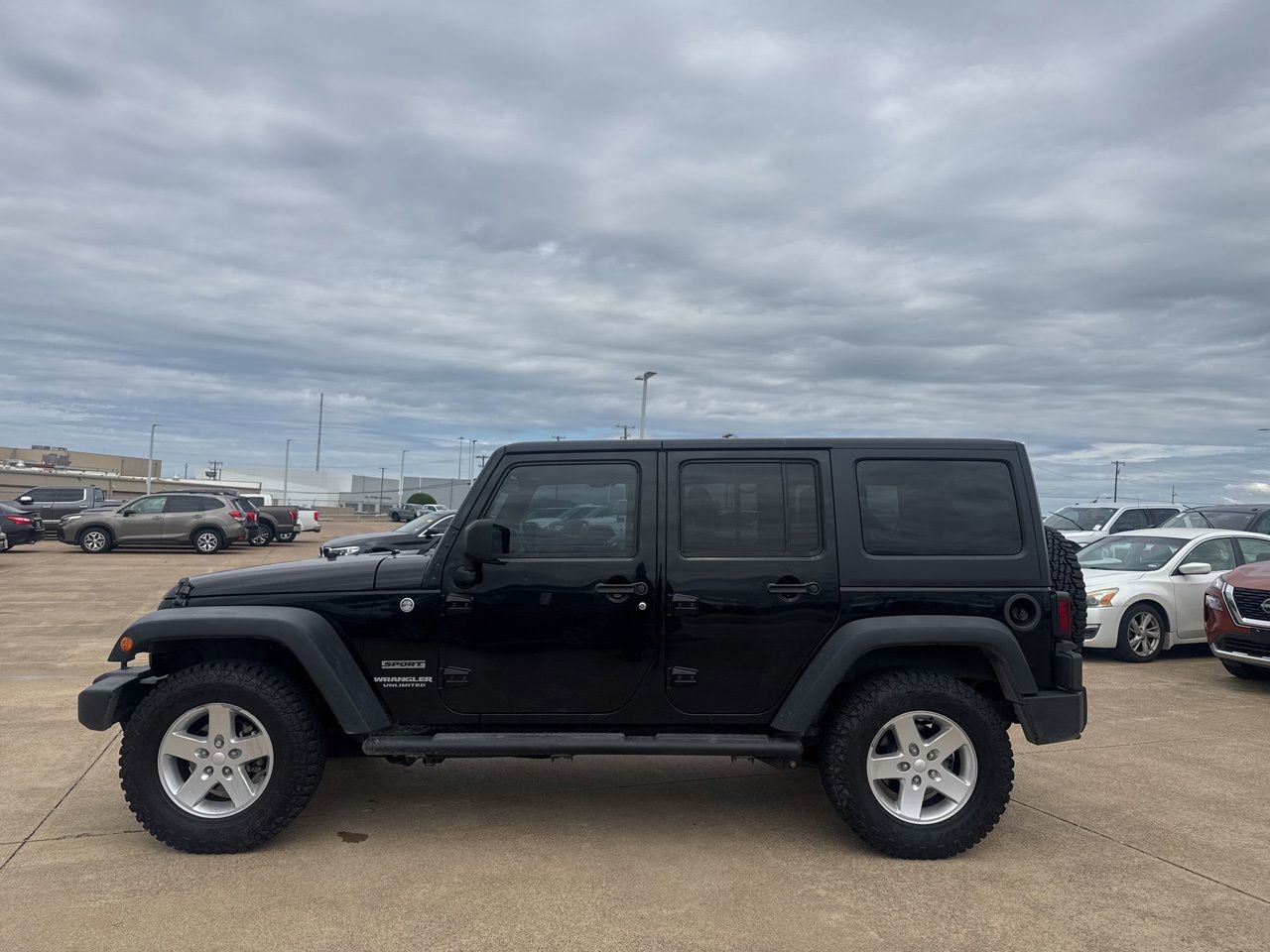 Used 2015 Jeep Wrangler Unlimited Sport w/ Quick Order Package 24S AWD/4WD image 12