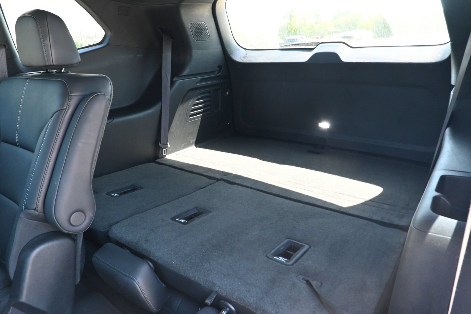 Used 2026 GMC Acadia Elevation w/ Elevation Premium Package FWD image 24