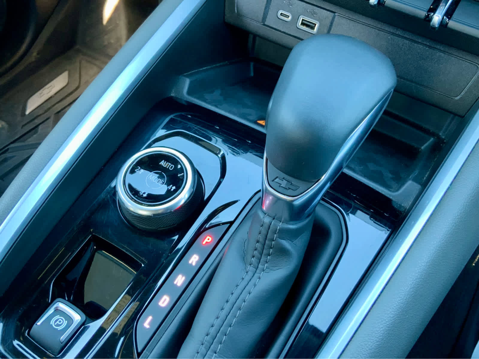 Certified 2025 Chevrolet Colorado ZR2 w/ Midnight Edition image 48