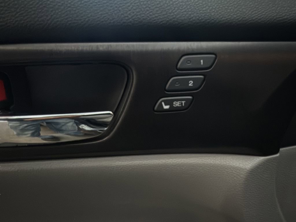 Used 2013 Honda Accord EX-L image 11