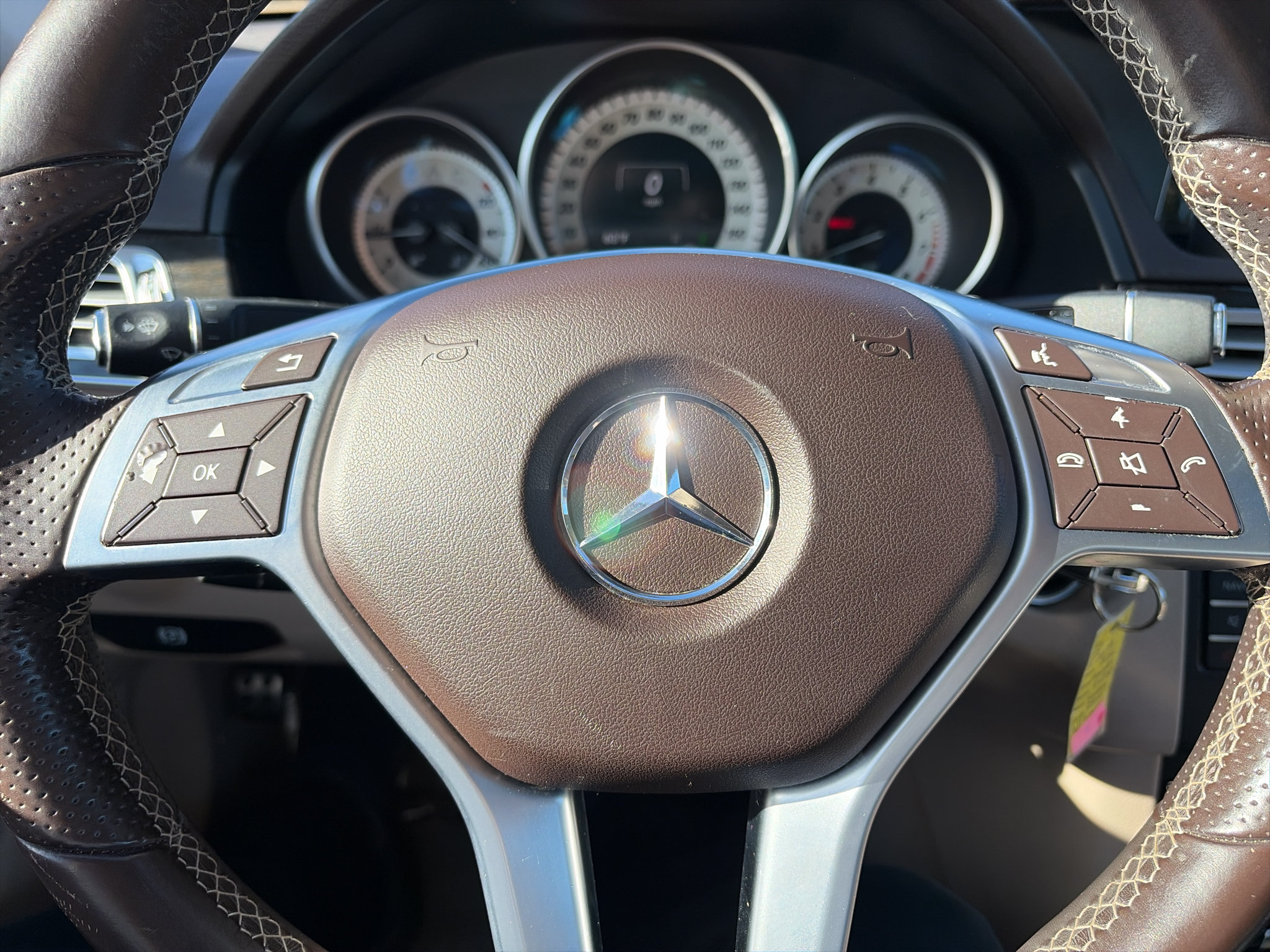 Used 2016 Mercedes-Benz E 350 4MATIC Sedan image 10