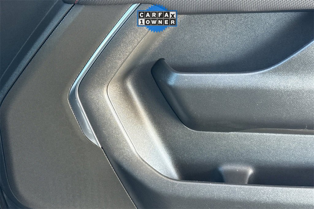 Used 2025 Chevrolet Suburban RST image 28