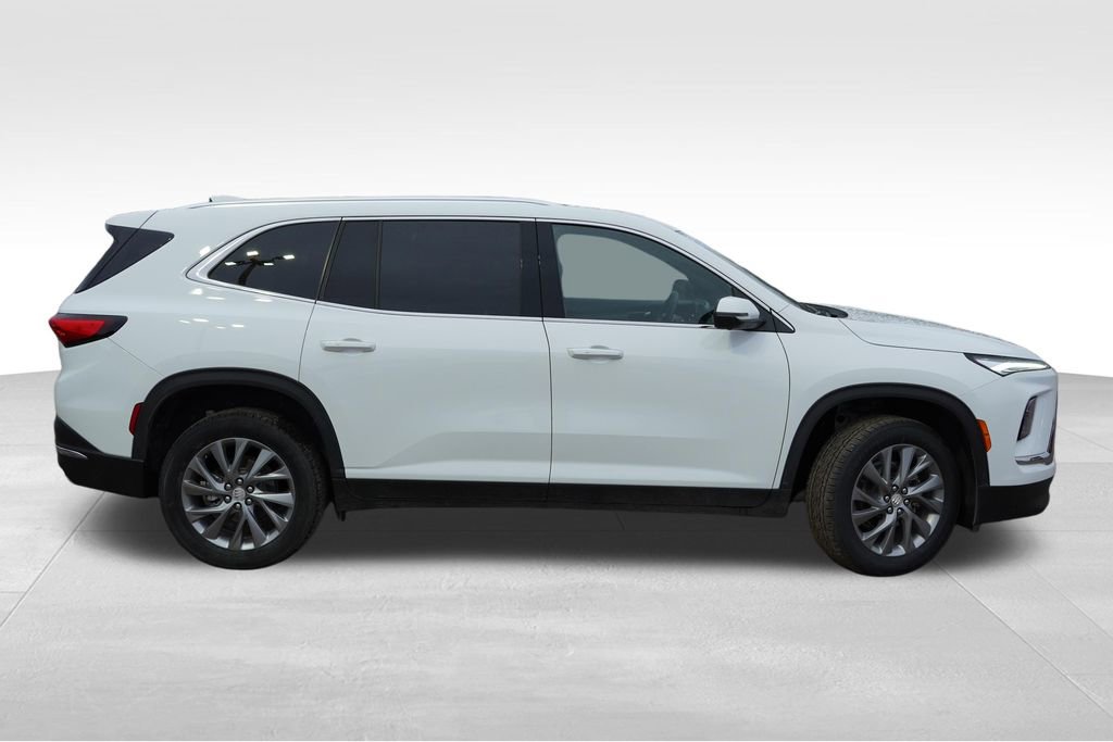 Certified 2025 Buick Enclave Preferred image 3