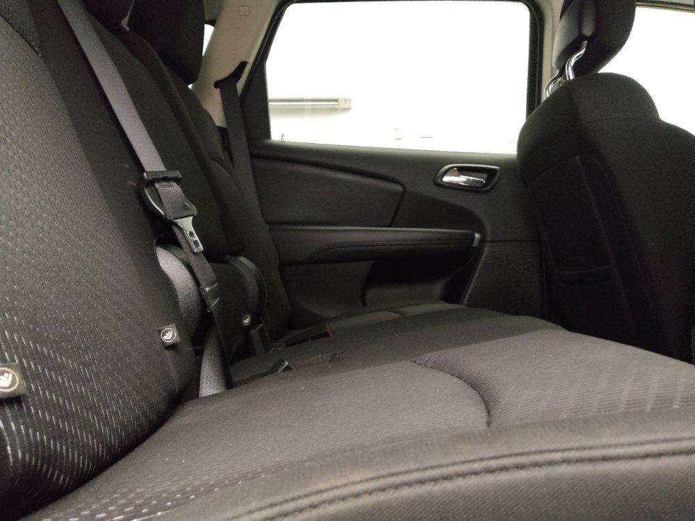 Used 2018 Dodge Journey SE w/ Connectivity Group FWD image 19