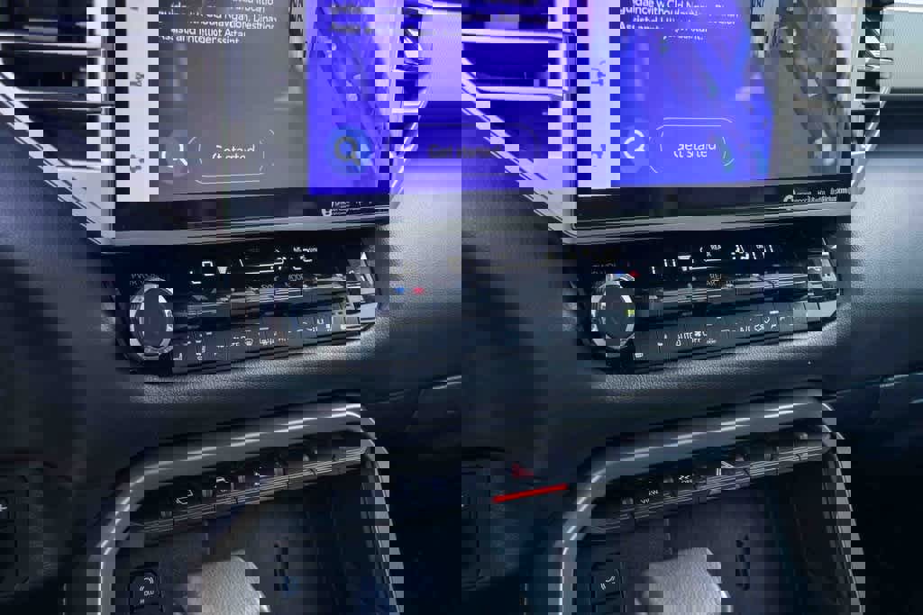 Used 2023 Toyota Sequoia Limited image 26