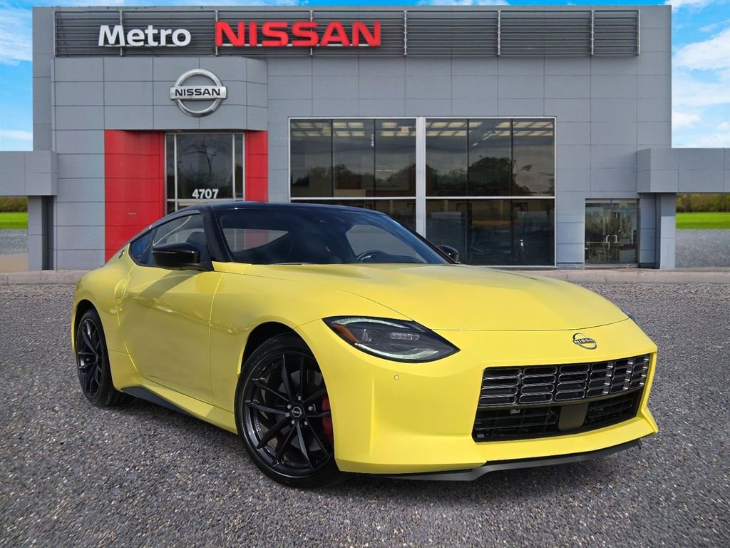 Used 2024 Nissan Z Performance w/ Floor Mat Package