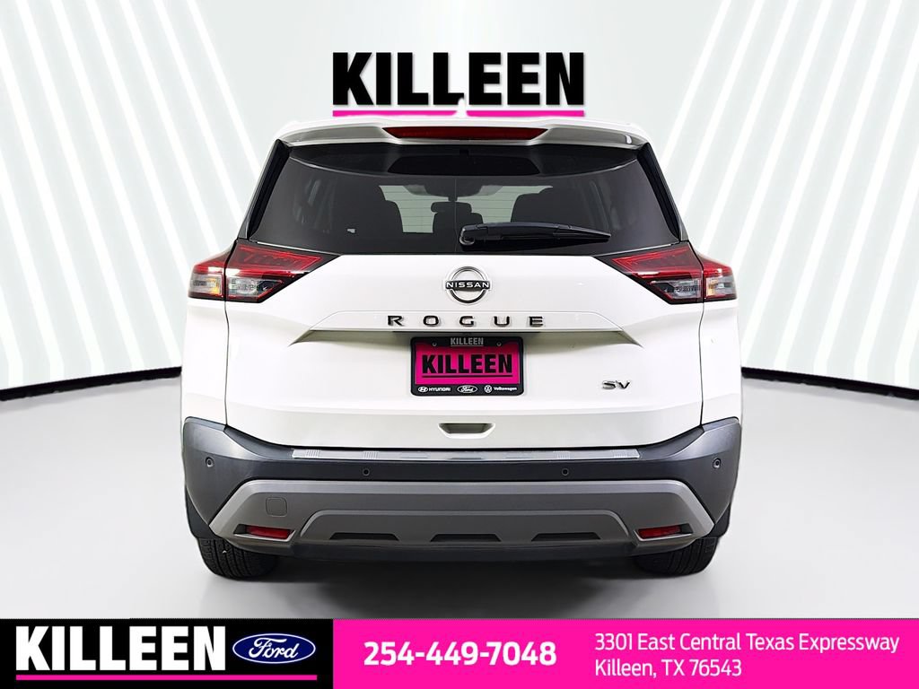 Used 2022 Nissan Rogue SV FWD image 8