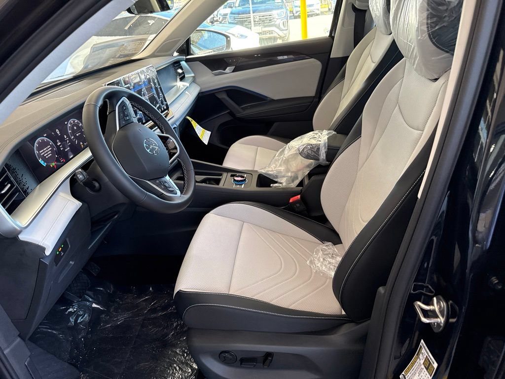 New 2026 Volkswagen Tiguan SE AWD/4WD image 22