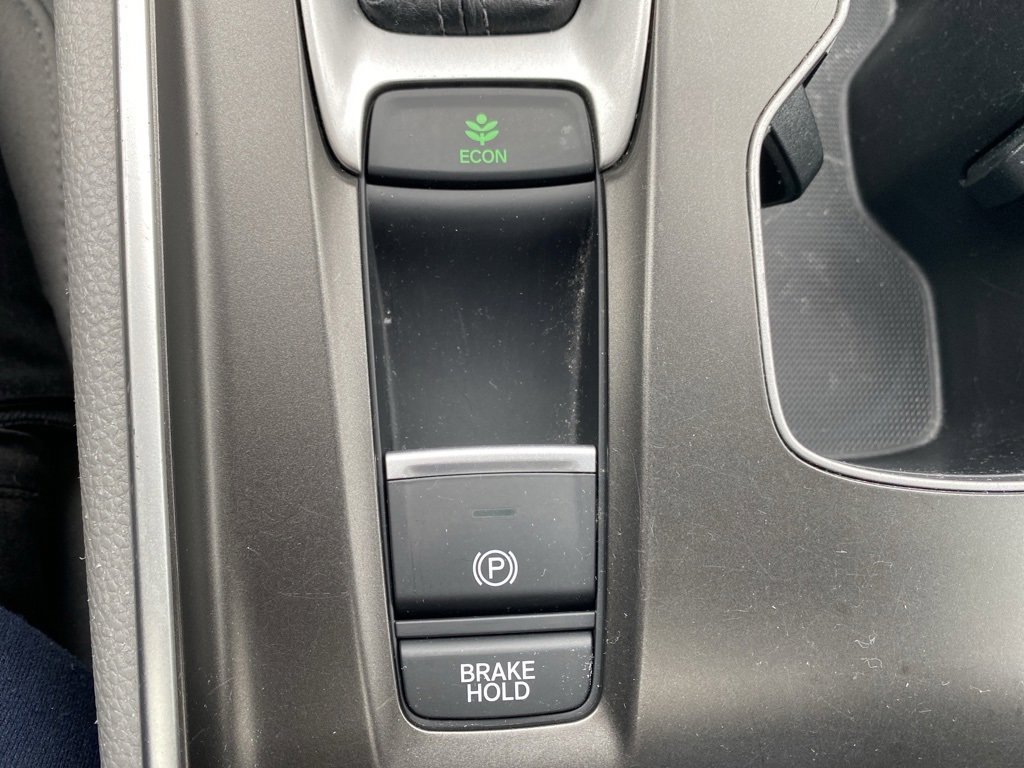 Used 2019 Honda Accord EX image 30